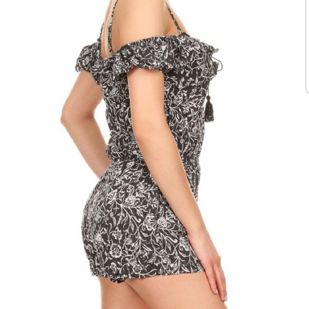 Women's cold shoulder romper - Picture 1 of 6